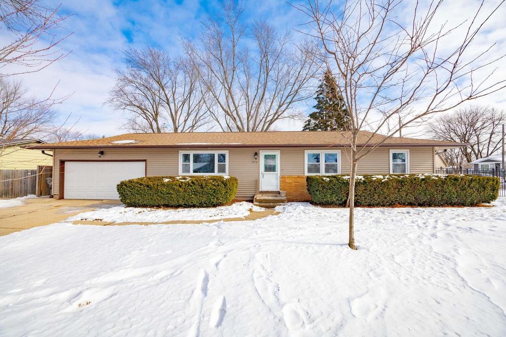 1993 Meadow Drive, Beloit, WI 53511