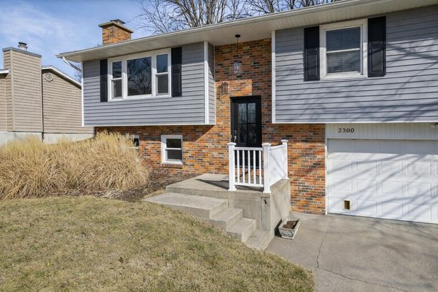 2300 SUNFLOWER ST, Columbia, MO 65202