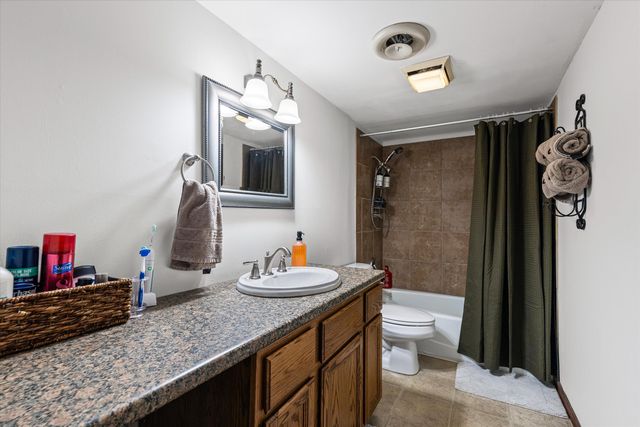 2300 SUNFLOWER ST, Columbia, MO 65202