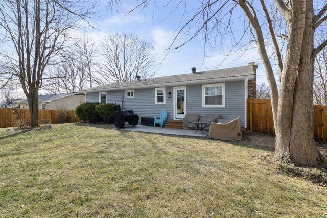 2300 SUNFLOWER ST, Columbia, MO 65202