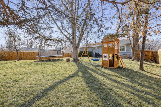 2300 SUNFLOWER ST, Columbia, MO 65202