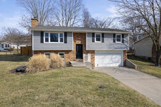 2300 SUNFLOWER ST, Columbia, MO 65202