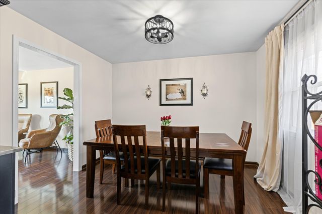 2300 SUNFLOWER ST, Columbia, MO 65202