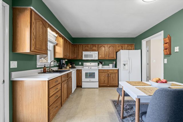 2300 SUNFLOWER ST, Columbia, MO 65202