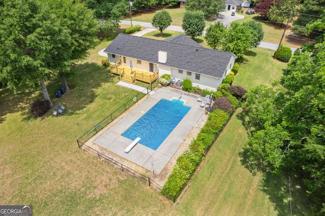 256 Teresa Lane, Loganville, GA 30052
