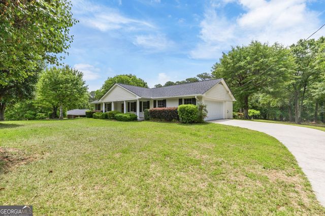 256 Teresa Lane, Loganville, GA 30052