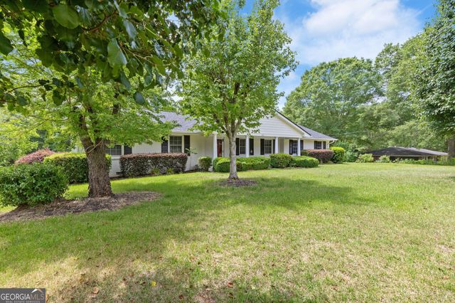 256 Teresa Lane, Loganville, GA 30052
