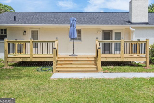 256 Teresa Lane, Loganville, GA 30052