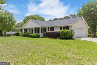 256 Teresa Lane, Loganville, GA 30052