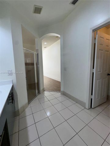 2010 SE 14th St 0, Homestead, FL 33035