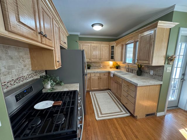 2601 7th Street, Eastmoline, IL 61244