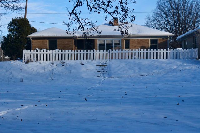 2601 7th Street, Eastmoline, IL 61244