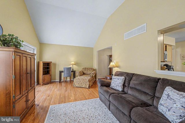 124 PHILMAR AVE, Cherry Hill, NJ 08003