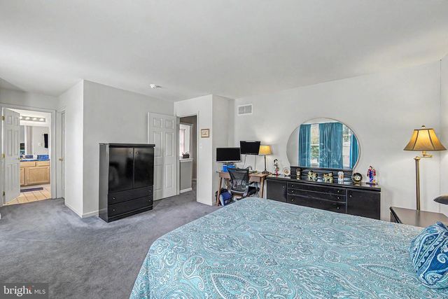 124 PHILMAR AVE, Cherry Hill, NJ 08003