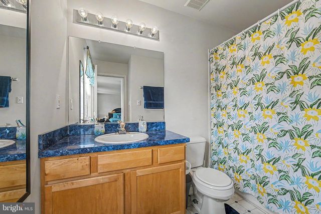124 PHILMAR AVE, Cherry Hill, NJ 08003