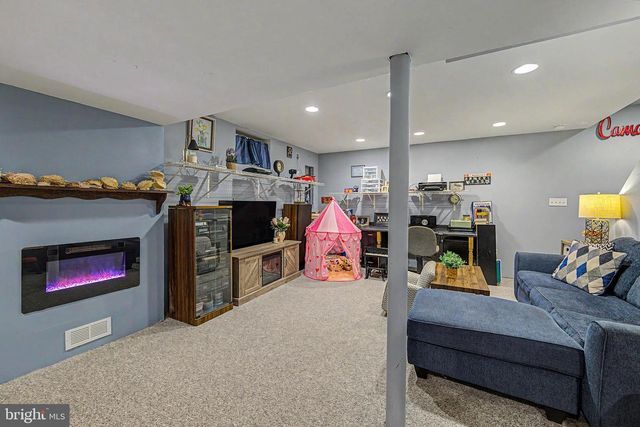 124 PHILMAR AVE, Cherry Hill, NJ 08003