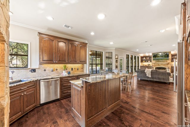 31586 Scarteen, Fair Oaks Ranch, TX 78015