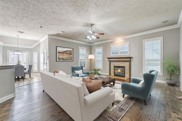 901 High Ridge Circle, Friendswood, TX 77546