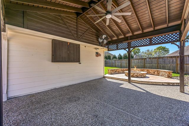 901 High Ridge Circle, Friendswood, TX 77546