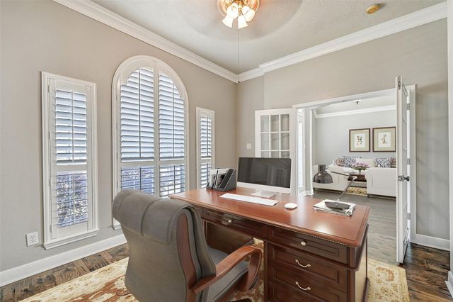 901 High Ridge Circle, Friendswood, TX 77546