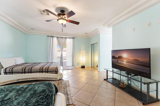 32100 Whispering Palms Trail, Cathedral City, CA 92234