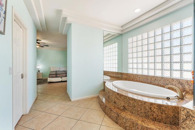 32100 Whispering Palms Trail, Cathedral City, CA 92234