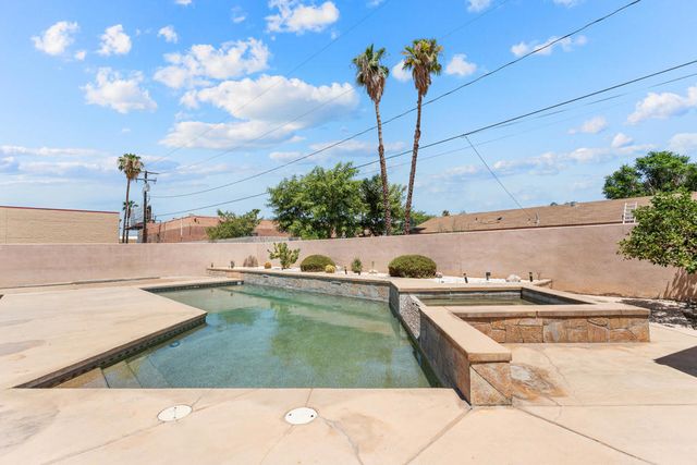 32100 Whispering Palms Trail, Cathedral City, CA 92234