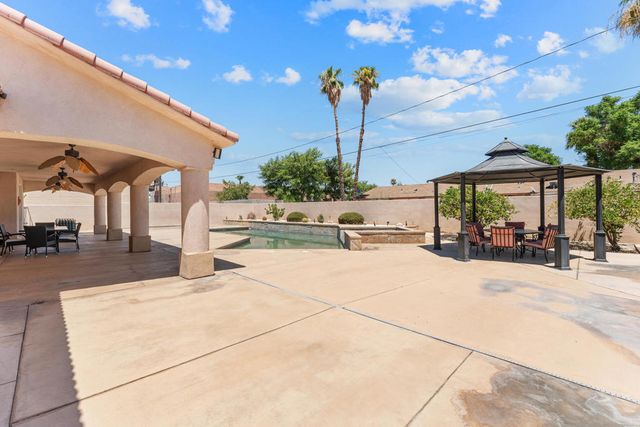 32100 Whispering Palms Trail, Cathedral City, CA 92234