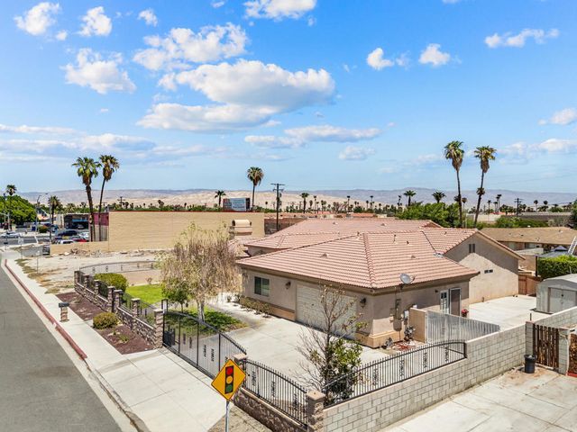 32100 Whispering Palms Trail, Cathedral City, CA 92234