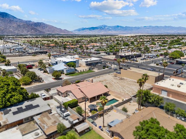 32100 Whispering Palms Trail, Cathedral City, CA 92234