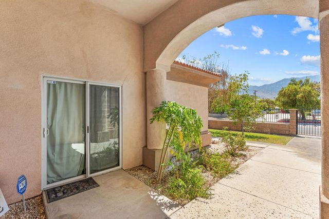 32100 Whispering Palms Trail, Cathedral City, CA 92234