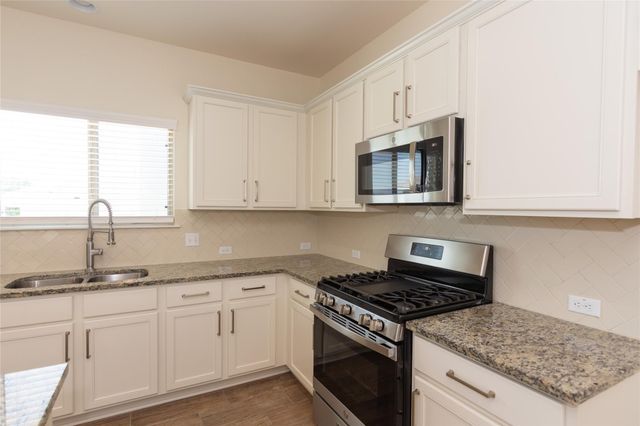 1732 Lakota LN, Leander, TX 78641