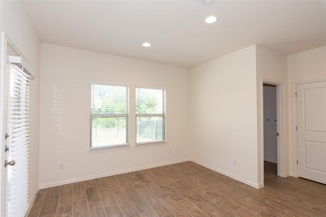 1732 Lakota LN, Leander, TX 78641