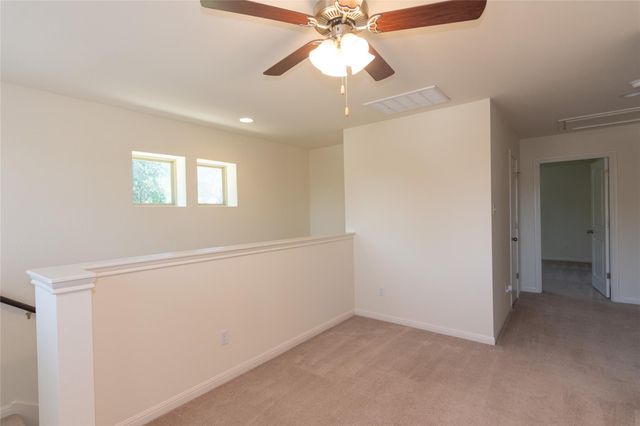 1732 Lakota LN, Leander, TX 78641