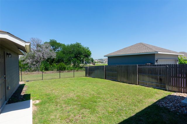1732 Lakota LN, Leander, TX 78641
