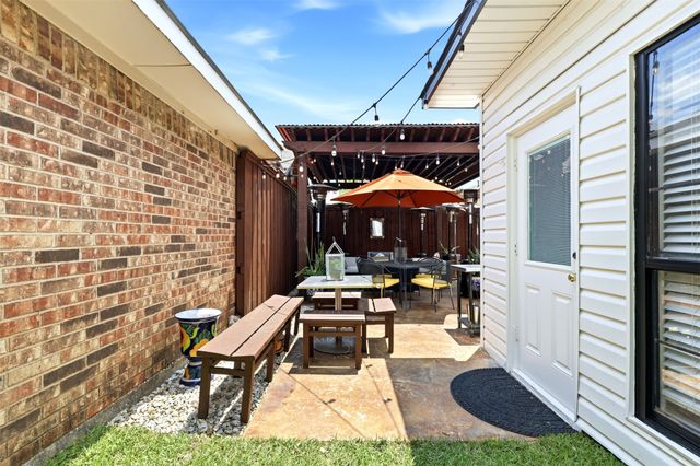 2110 Cologne Drive, Carrollton, TX 75007