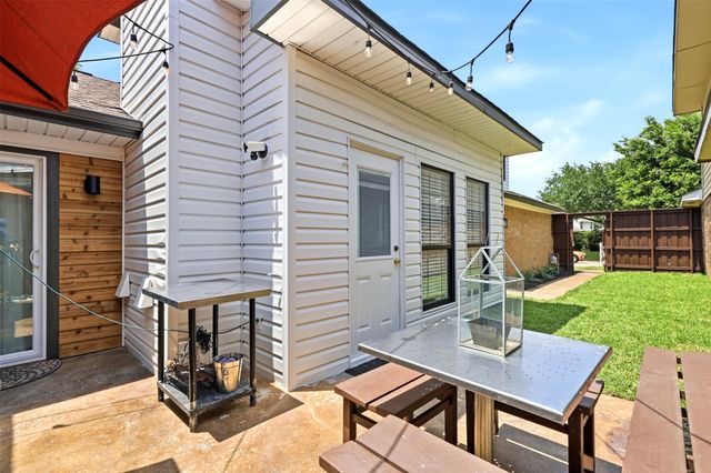 2110 Cologne Drive, Carrollton, TX 75007