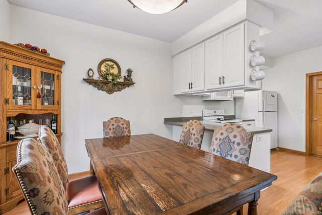 4805 Iris Alcove, White Bear Twp, MN 55127