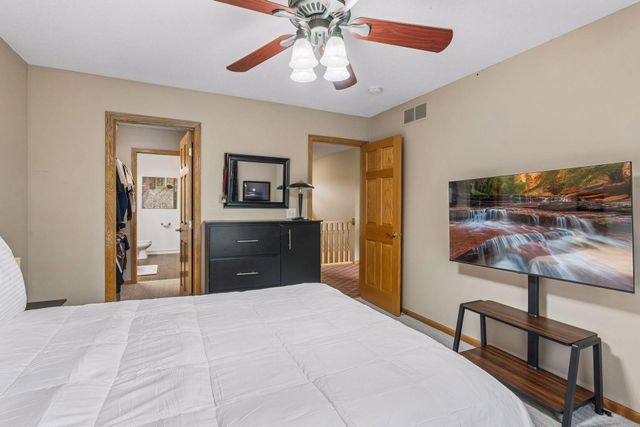 4805 Iris Alcove, White Bear Twp, MN 55127