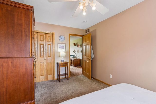 4805 Iris Alcove, White Bear Twp, MN 55127