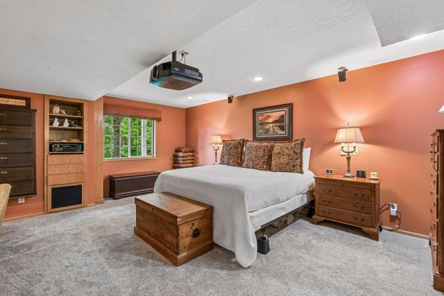 4805 Iris Alcove, White Bear Twp, MN 55127