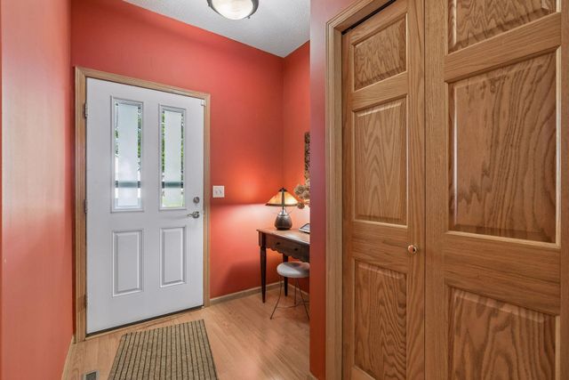 4805 Iris Alcove, White Bear Twp, MN 55127
