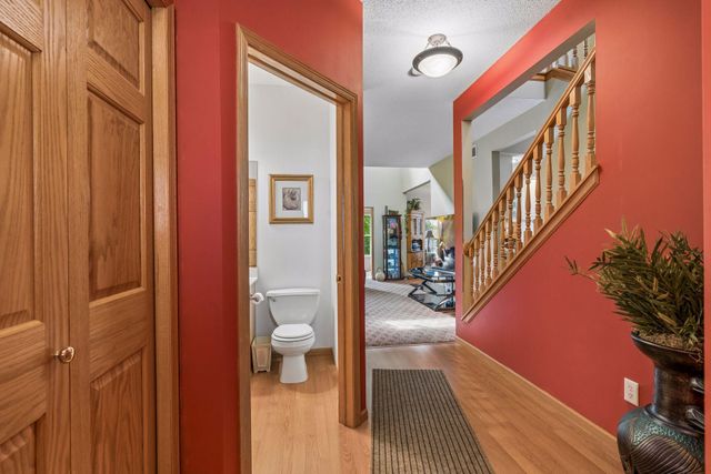 4805 Iris Alcove, White Bear Twp, MN 55127