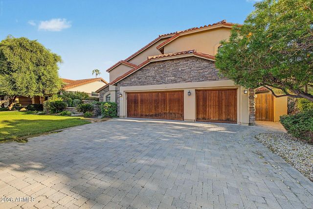 10743 E SAN SALVADOR Drive, Scottsdale, AZ 85258