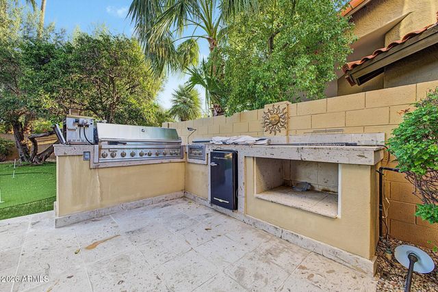 10743 E SAN SALVADOR Drive, Scottsdale, AZ 85258