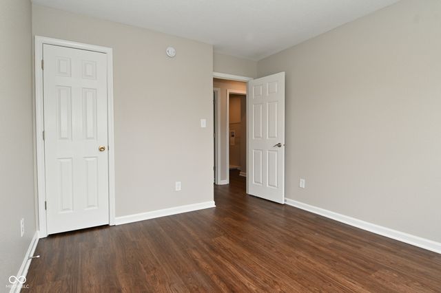 1066 Quarterhorse Run, Bargersville, IN 46106