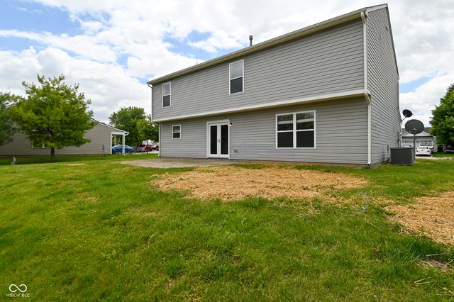 1066 Quarterhorse Run, Bargersville, IN 46106