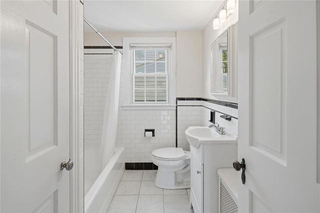 43 Ferrier Drive, Warwick, RI 02886