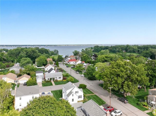 43 Ferrier Drive, Warwick, RI 02886