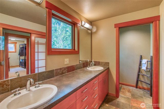 72 Thunderbird Trail, Orcas Island, WA 98280